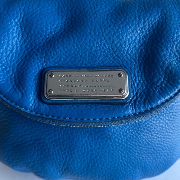 Marc Jacobs Blue Pebble Genuine Leather Crossbody Shoulder Bag - Picture 2 of 15